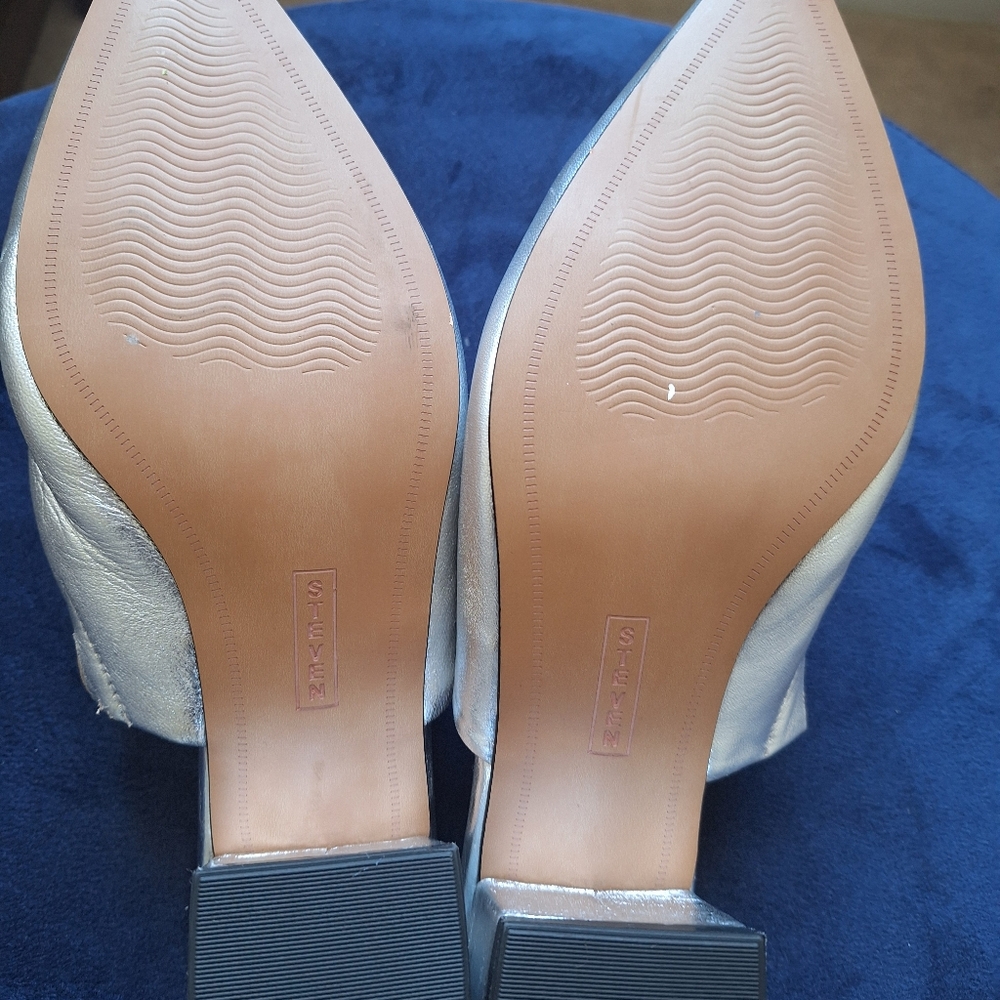 Steve Madden Metallic Silver Women's Mules 8 1/2 - Picture 5 of 6